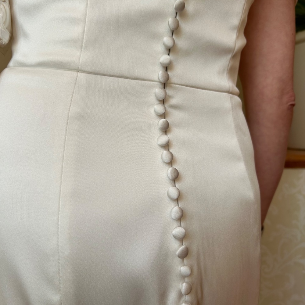 Jenny Yoo Wedding Gown NWT- Ivory Satin Size 6 - Picture 3 of 16